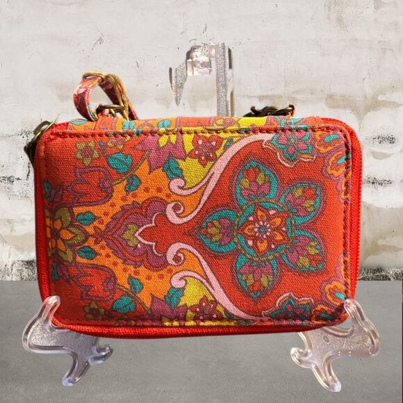 Karma NWT Multicolor Floral Wristlet Wallet - Picture 1 of 7